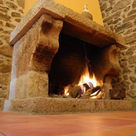 Casa Grande De Cristosende